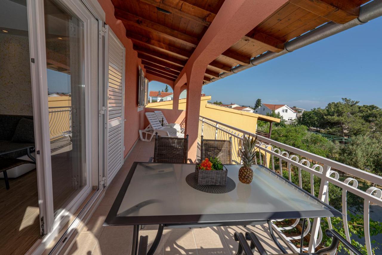 Seaview & Balcony Apartment Petra جادريغا المظهر الخارجي الصورة