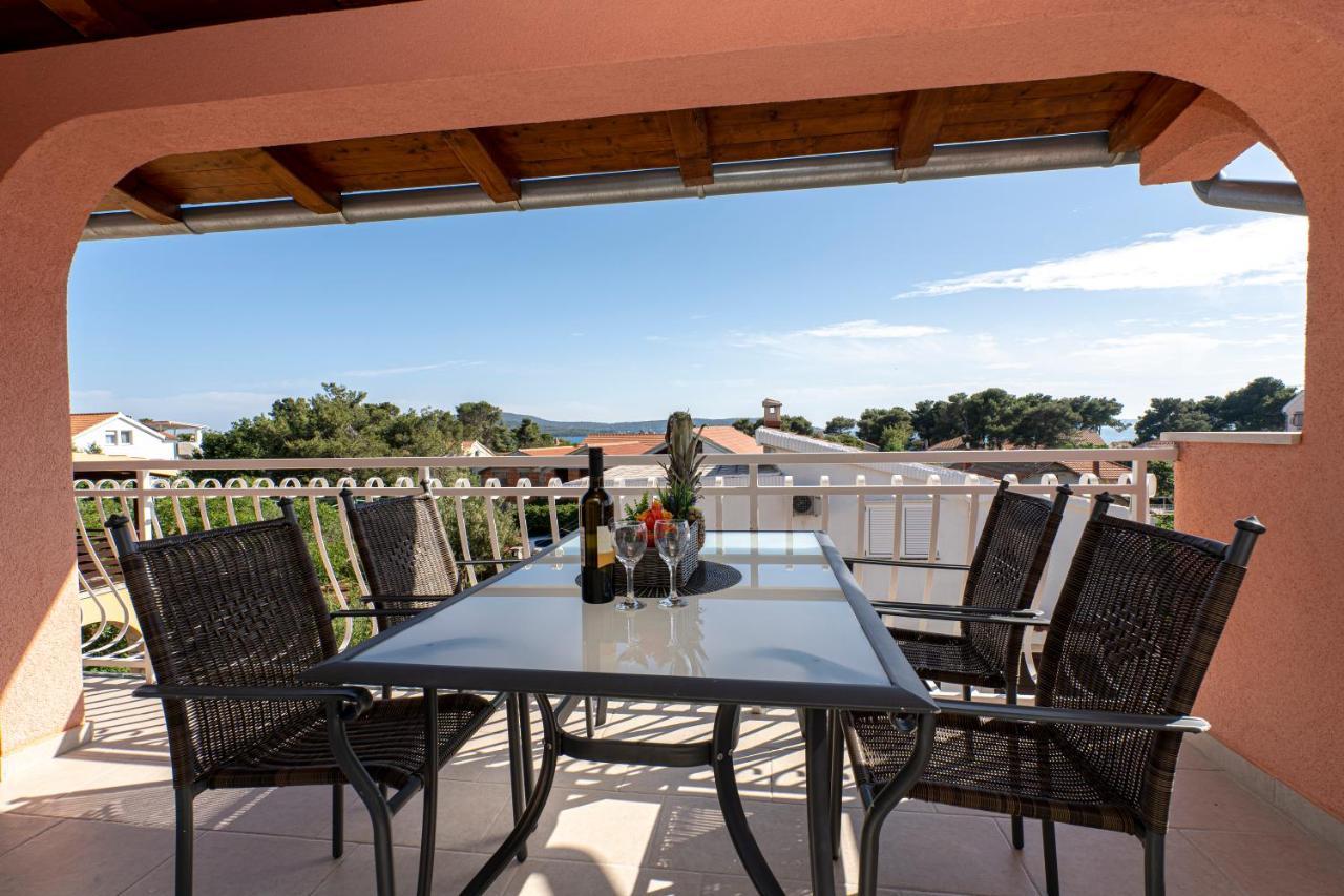 Seaview & Balcony Apartment Petra جادريغا المظهر الخارجي الصورة