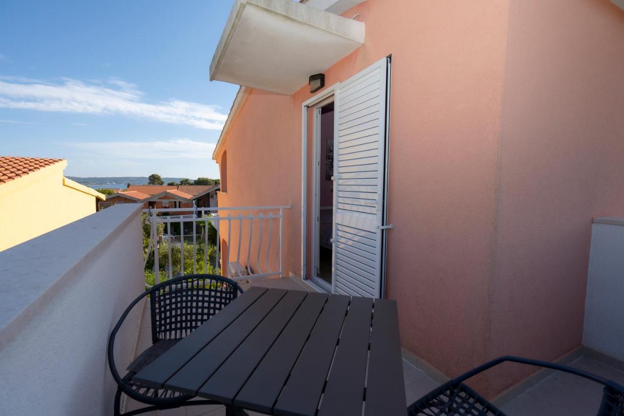 Seaview & Balcony Apartment Petra جادريغا المظهر الخارجي الصورة