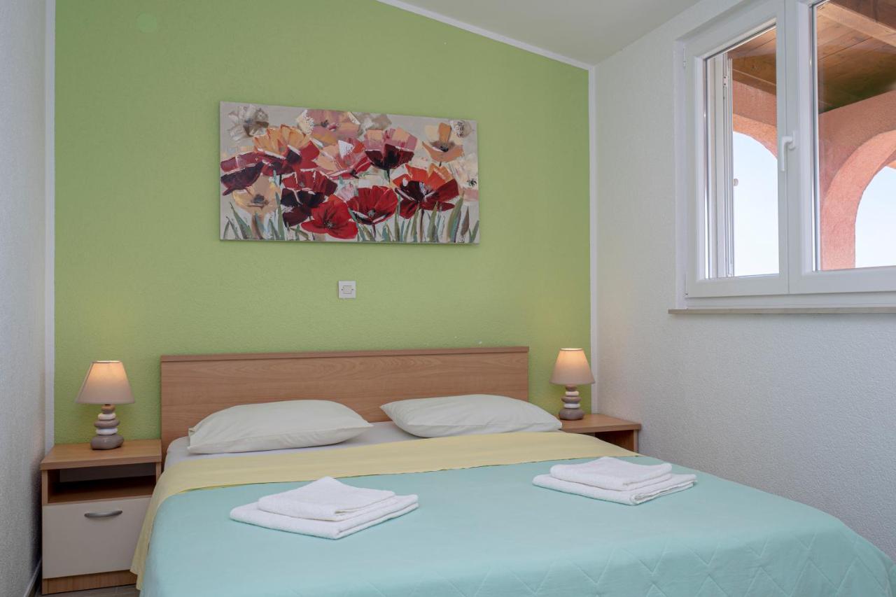 Seaview & Balcony Apartment Petra جادريغا المظهر الخارجي الصورة